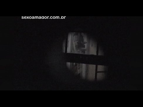 ❤️ Voajer iz susjedstva skriven iza šupljih cigli potajno snima Blondie ☑ Porno video na hr.porngifmag.ru